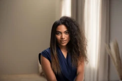 HOT TOOLS Dual Plate Straightener Limited Giftpack -Hair Pro Verkoop 202108 hottools 40 art dualplate lifestyle v3 360 min