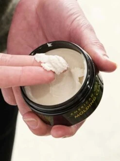 American Crew Molding Clay 85gr -Hair Pro Verkoop american crew molding clay 85gr sfeer 1