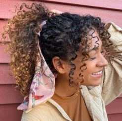 Living Proof Curl Defining Gel148ml 9 Living Proof Curl Defining Gel148ml -Hair Pro Verkoop curl social cuts jalyssa 1