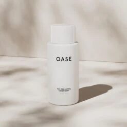 OASE Hair Thickening Conditioner 250ml -Hair Pro Verkoop oase hair thickening conditioner 250ml sfeerfoto natuur